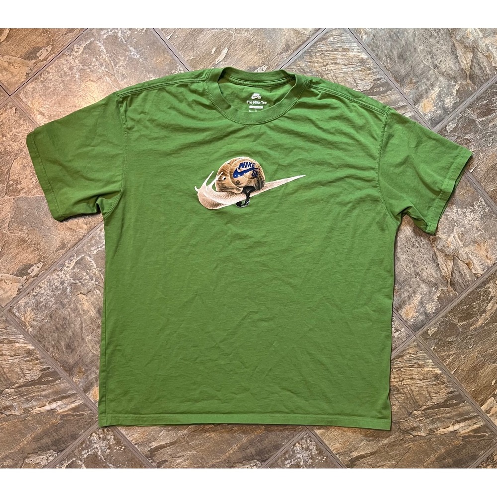 Nike SB T-Shirt Men XL Green Snail Graphic Loose Fit FZ5283-350